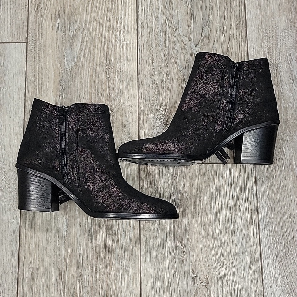 Valentina Rangoni Size 6 1/2 Black Suede Fringe Bootie - Picture 7 of 11
